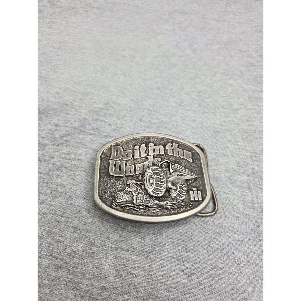 International Harvester Do It In The Woods Solid Brass Buckle
